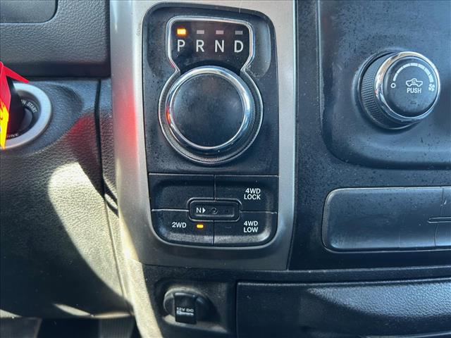 2016 RAM 1500 SLT:D13464A