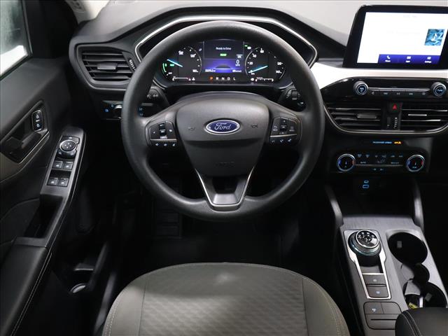 2022 Ford Escape Hybrid SE:D13981