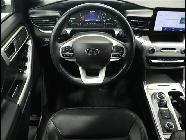 Photo of 2022 Ford Explorer XLT in Iowa City, IA - 15,  2022 Ford Explorer XLT:D12889
