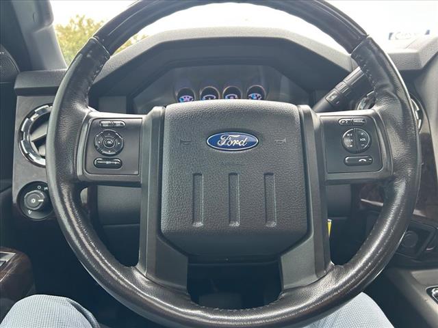 Photo of 2015 Ford F-350 Super Duty Platinum in Iowa City, IA - 15,  2015 Ford F-350 Super Duty Platinum:D13285