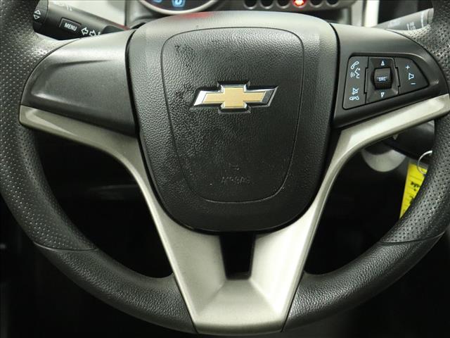 2014 Chevrolet Sonic LS Manual:D13335