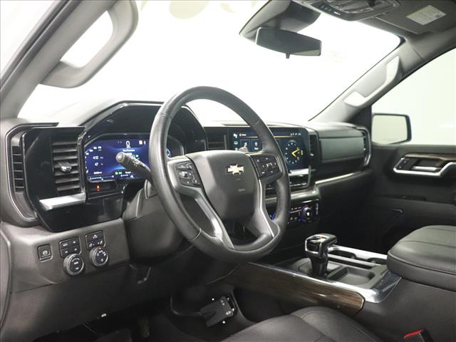 2023 Chevrolet Silverado 1500 LT:D13464