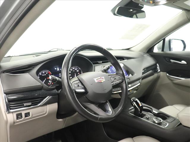 2023 Cadillac XT4 Premium Luxury:D13537
