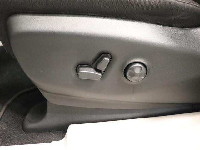 2024 Chrysler Voyager LX:D13312