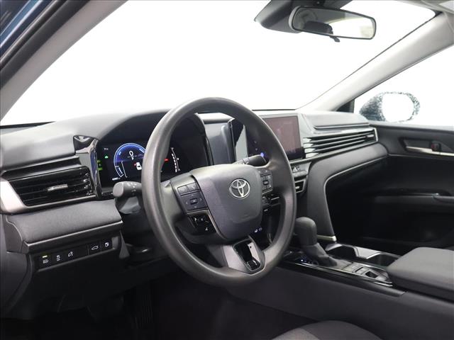 2025 Toyota Camry:D14011
