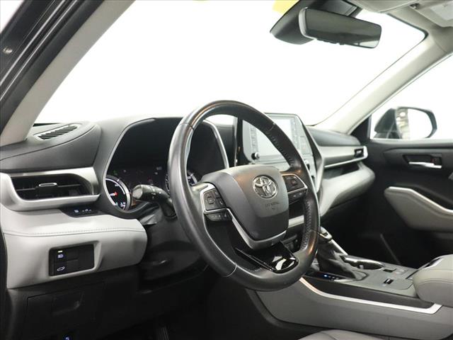 2021 Toyota Highlander Hybrid XLE:D13231