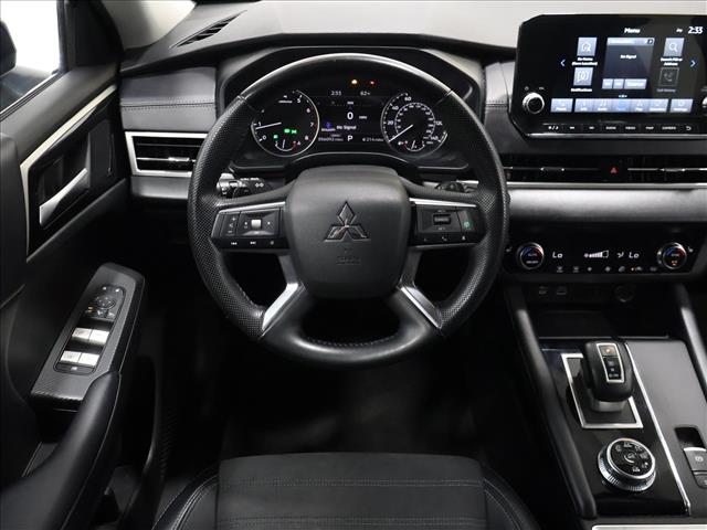 2024 Mitsubishi Outlander SE:D13896