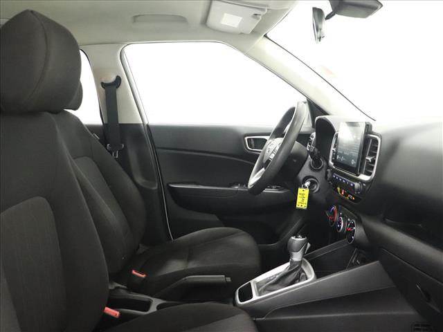 2020 Hyundai VENUE SE:D13560