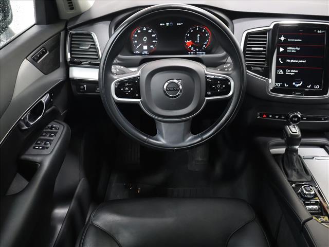 2021 Volvo XC90 T5 Momentum:D14010