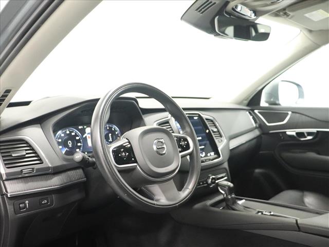 2020 Volvo XC90 T6 Momentum 6-Passenger:D13638