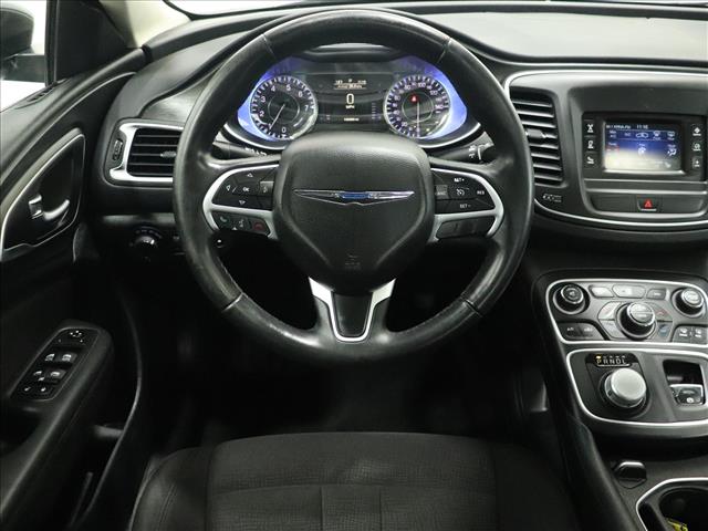 2015 Chrysler 200 Limited:D13023A