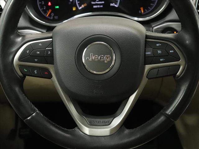 2020 Jeep Grand Cherokee Laredo:D13104A