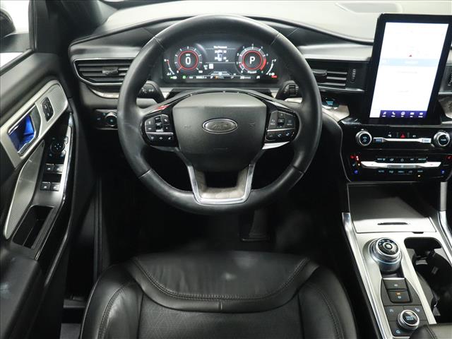 2022 Ford Explorer Platinum:D13456