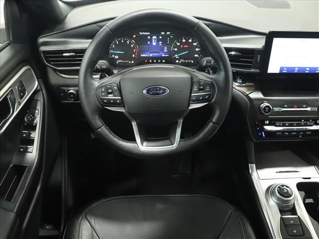 2020 Ford Explorer Limited:D13835