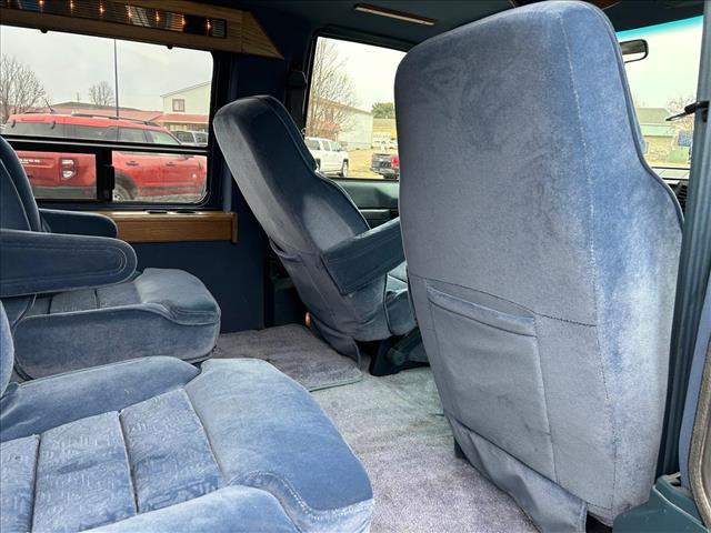 1995 GMC Safari Base:D13404A