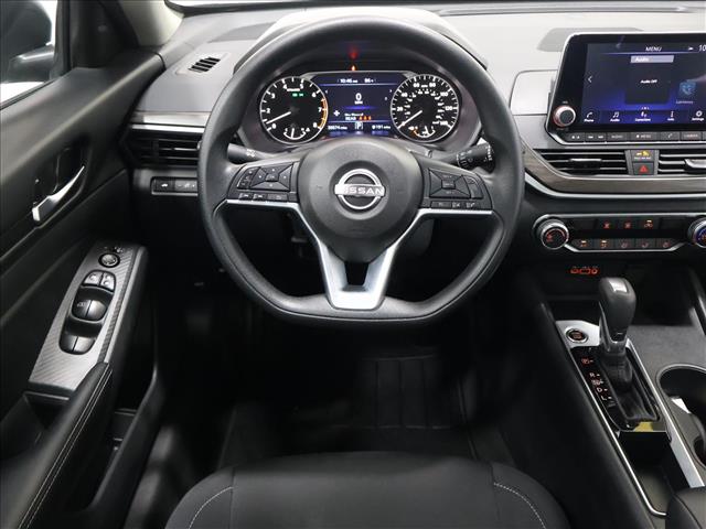 2025 Nissan Altima 2.5 SV:D13817