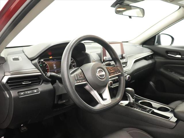 Photo of 2024 Nissan Altima 2.5 SV in Iowa City, IA - 16,  2024 Nissan Altima 2.5 SV:D13160
