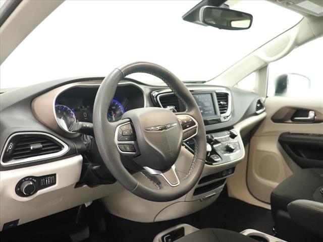 2024 Chrysler Voyager LX:D13312