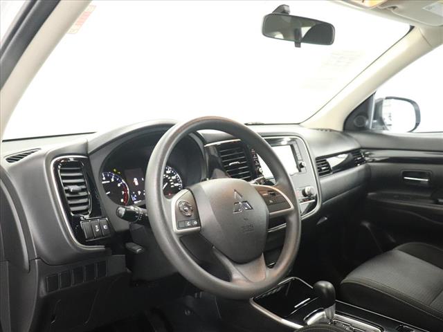 Photo of 2020 Mitsubishi Outlander ES in Iowa City, IA - 16,  2020 Mitsubishi Outlander ES:D13077