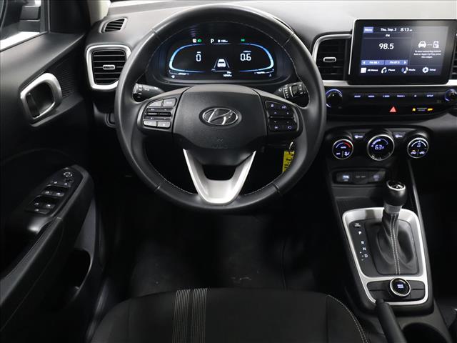 2023 Hyundai VENUE SEL:D13963