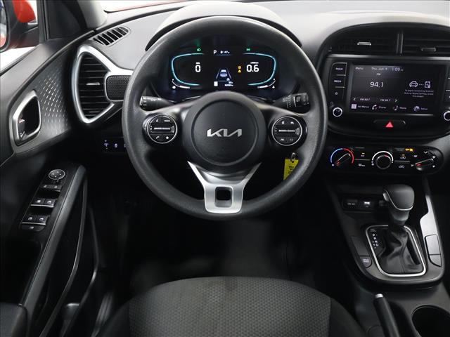 2023 Kia Soul LX:D13760