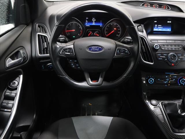 2018 Ford Focus ST:D14005