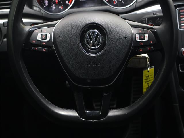2018 Volkswagen Passat 2.0T R-Line:D13712