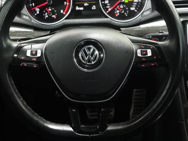 2016 Volkswagen Passat V6 SEL Premium:D13648