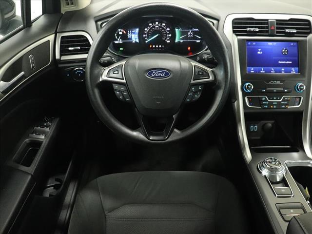 Photo of 2020 Ford Fusion SE in Iowa City, IA - 17,  2020 Ford Fusion SE:D13029