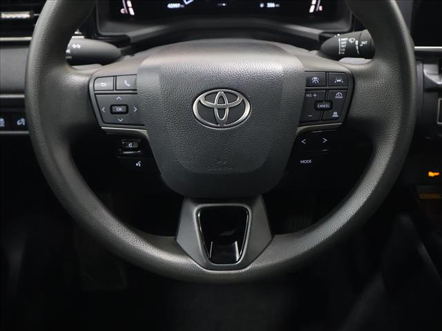 2025 Toyota Camry:D14011