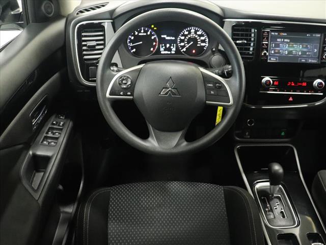 Photo of 2020 Mitsubishi Outlander ES in Iowa City, IA - 17,  2020 Mitsubishi Outlander ES:D13077