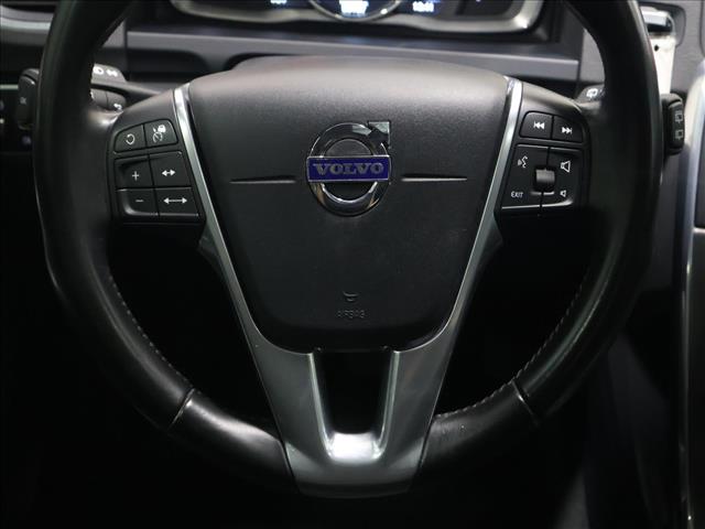 2016 Volvo V60 Cross Country T5 Platinum:D13695
