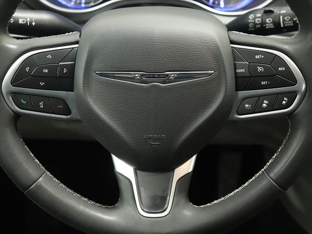 2022 Chrysler Pacifica Touring L:D13319