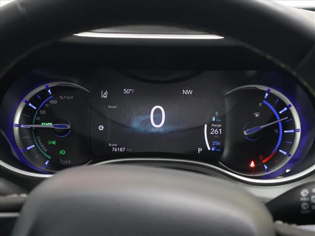 2024 Chrysler Pacifica Plug-In Hybrid Select:D14059