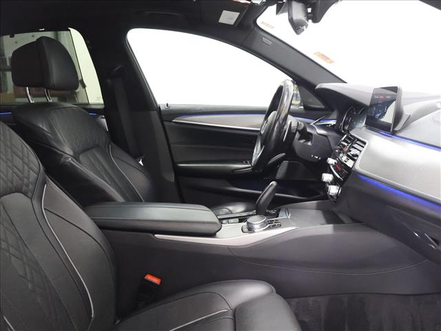 2018 BMW 5 Series 540i xDrive:D13755