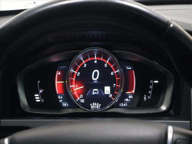 2016 Volvo V60 Cross Country T5 Platinum:D13695