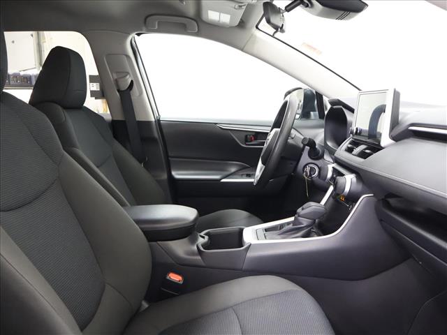 2025 Toyota RAV4 LE:D13897