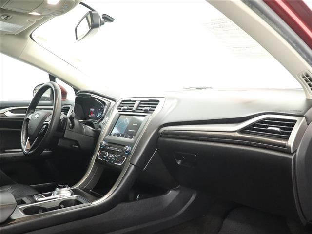 2018 Ford Fusion SE:D13678