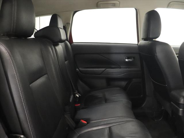 2016 Mitsubishi Outlander SEL:D13627