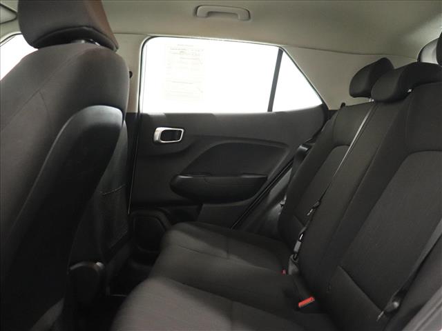 2020 Hyundai VENUE SE:D13560