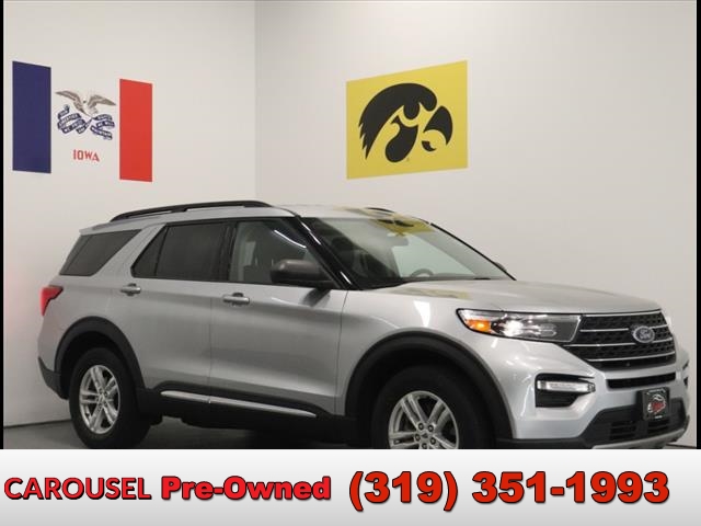 Photo of 2022 Ford Explorer XLT in Iowa City, IA