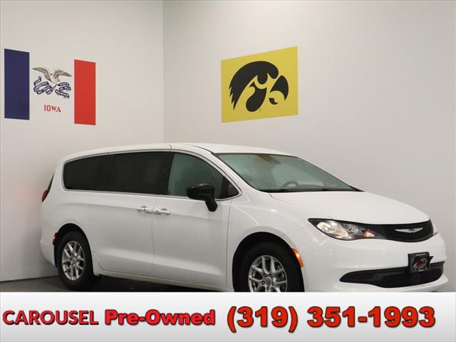 2024 Chrysler Voyager LX – D13312