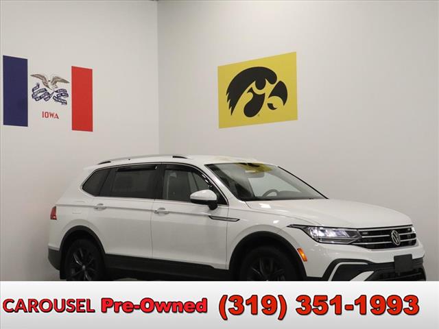 2022 Volkswagen Tiguan SE's photo