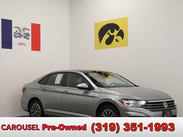 2019 Volkswagen Jetta SE's photo