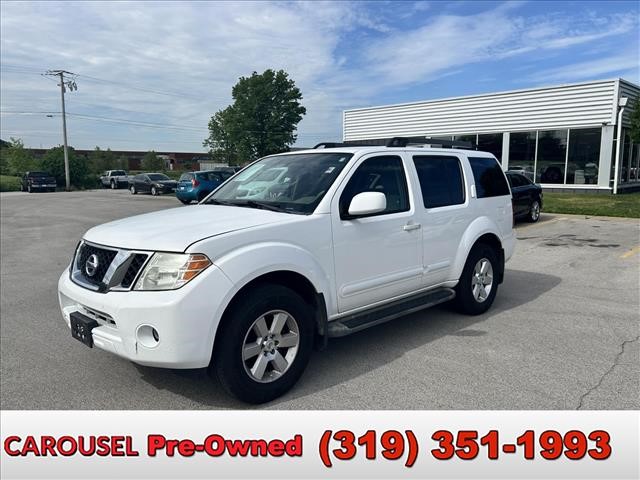 2011 Nissan Pathfinder SV  D13716A