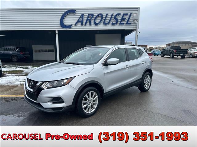 2021 Nissan Rogue Sport S's photo