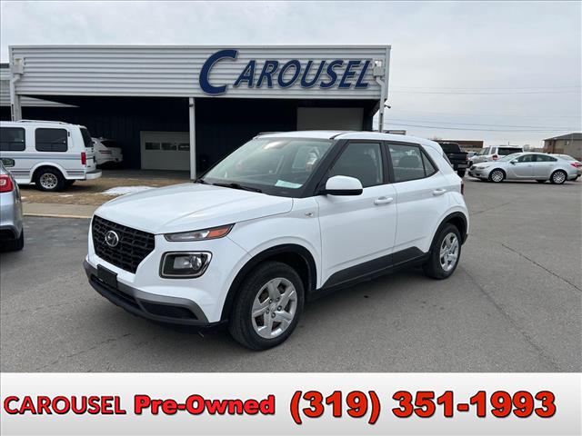 2020 Hyundai VENUE SE  D13560