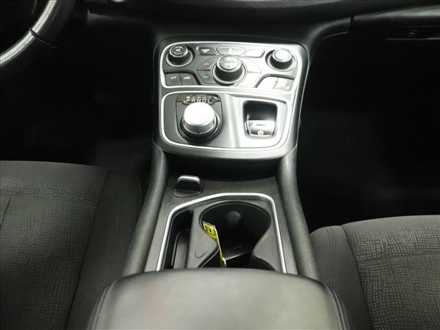 2015 Chrysler 200 Limited:D13023A