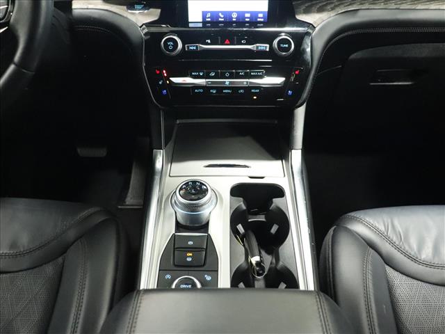 2022 Ford Explorer Platinum:D13456