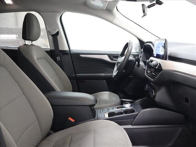 2022 Ford Escape Hybrid SE:D13981